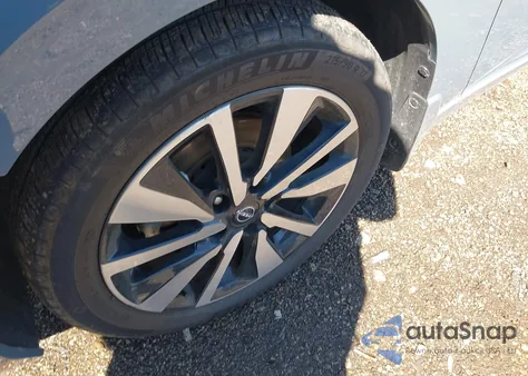 2024 Nissan Sentra Sv Xtronic Cvt z USA, uszkodzony, nr VIN 3N1AB8CV4RY377523